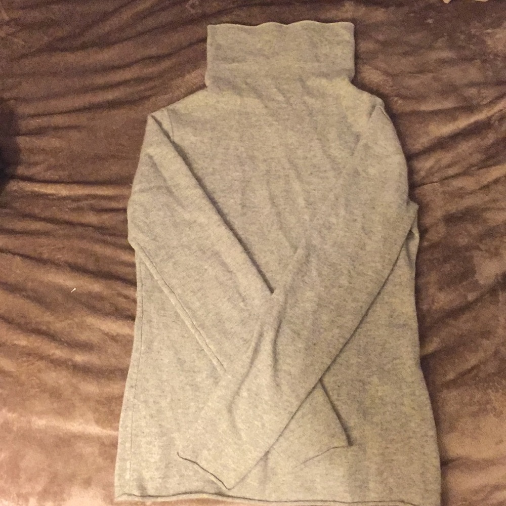 Cashmere sweater